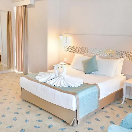 Adempira Termal&spahotel 5* 代尼兹利