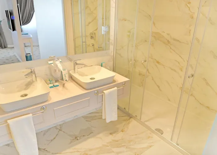 Adempıra Termal&spahotel 5*